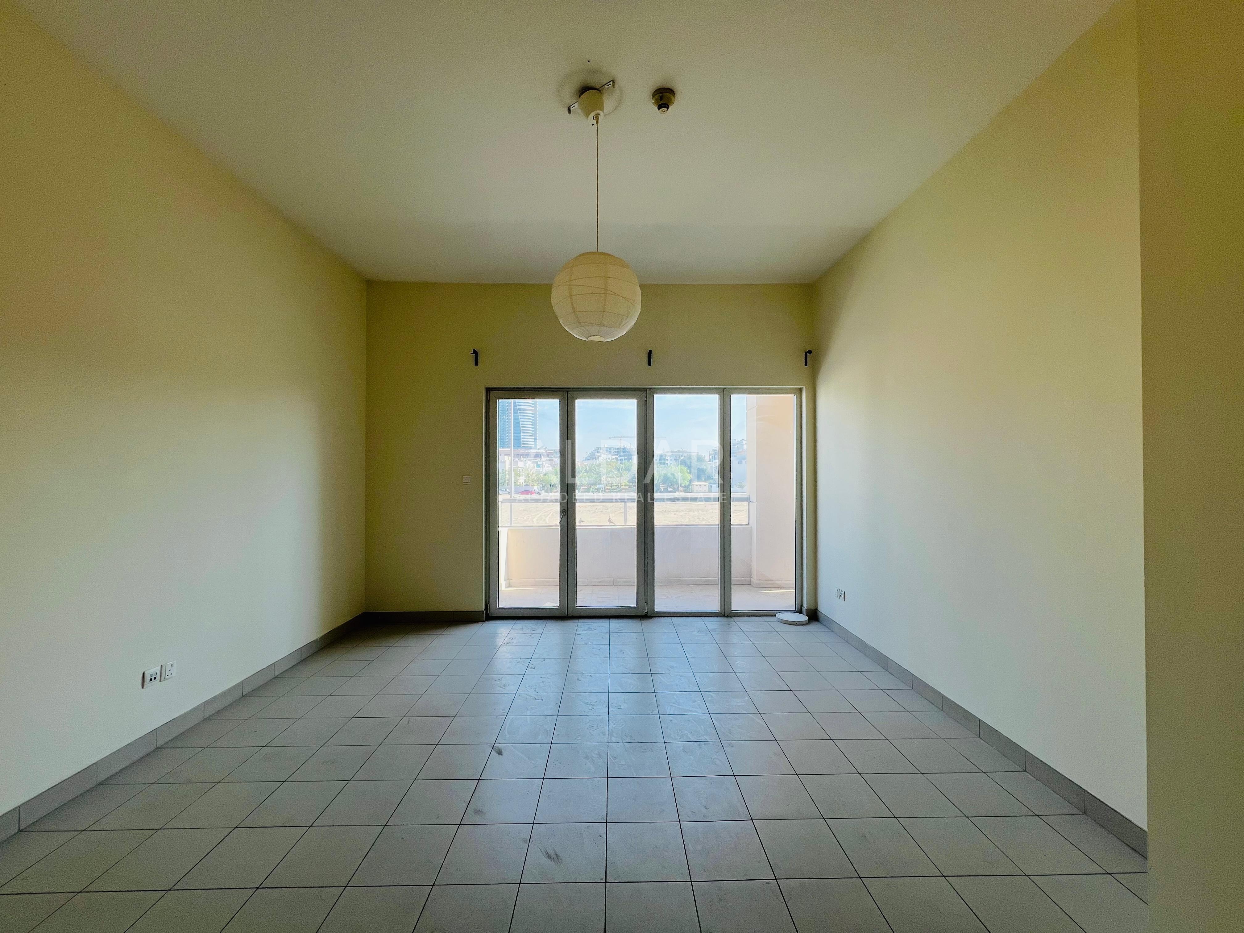 vacant | Elegant Finishing | Get Good Roi
