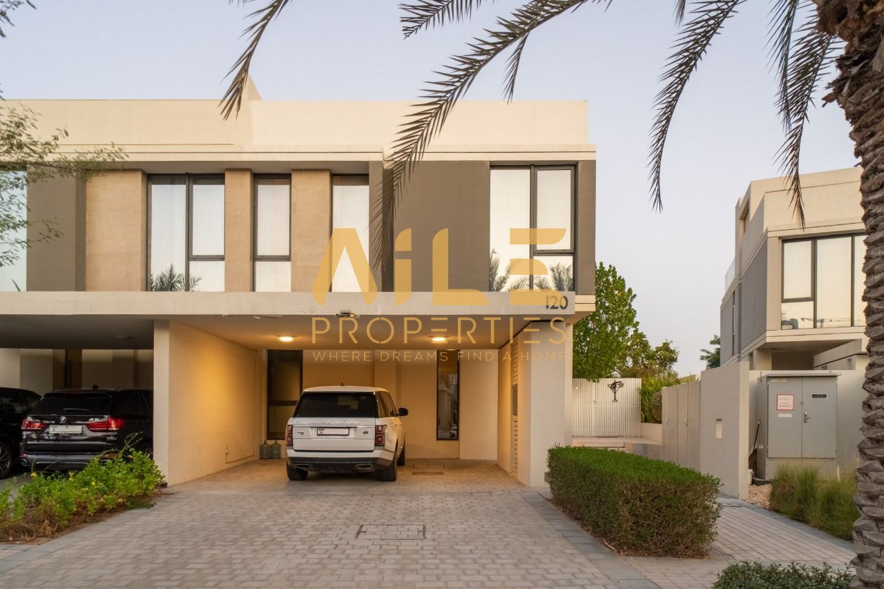 STUNNING 3BHK VILLA/ CORNER UNIT/ SUPER PRIVATE/ UNOBSTRACTED GOLD COURSE VIEW