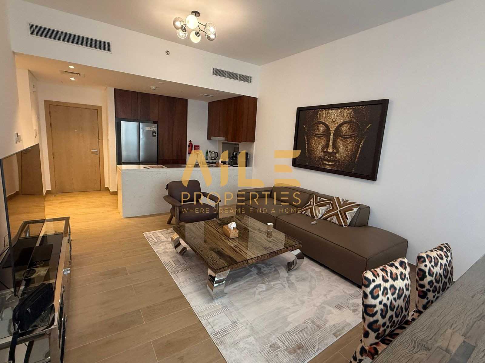 PRIME LOCATION / VACANT / GREAT FEATURES 