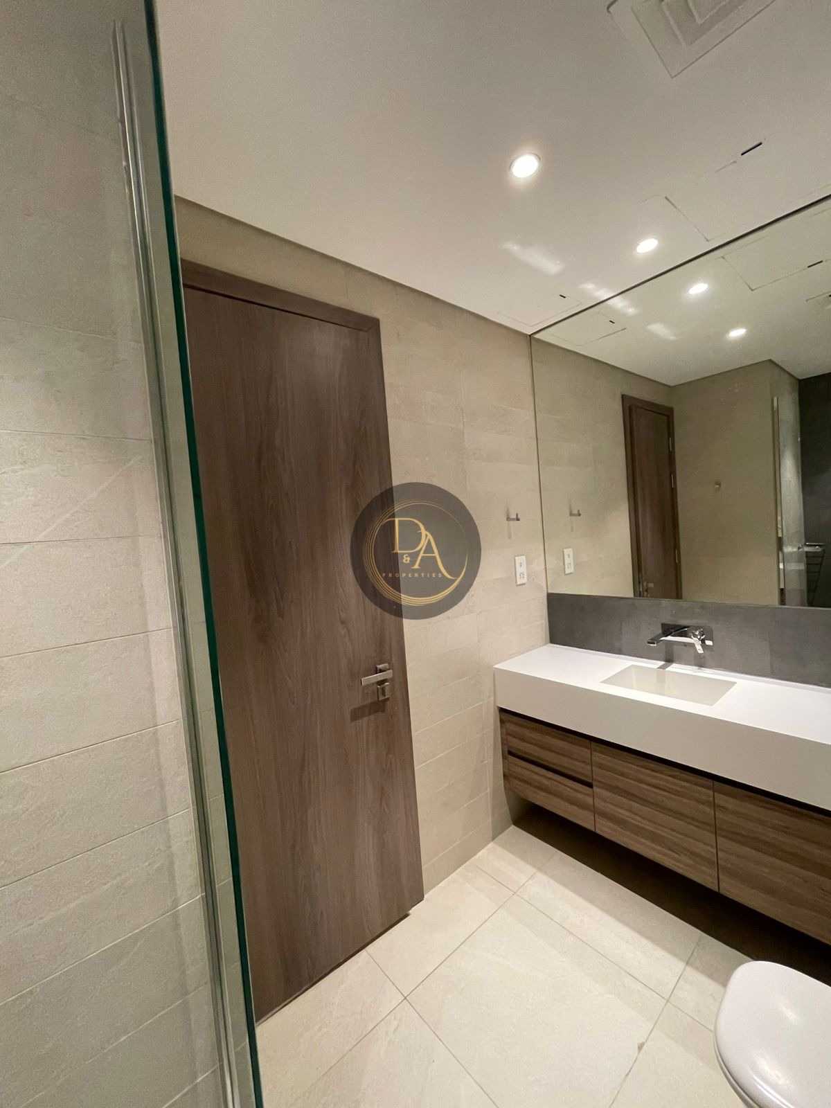 Spacious Studio | furnished | Prime Location I SOL Bay, Business Bay, Dubai
