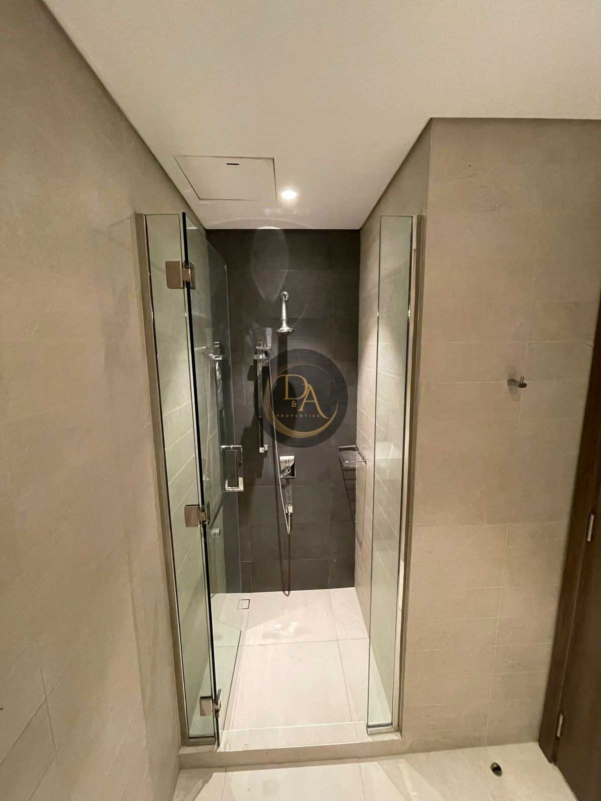 Spacious Studio | furnished | Prime Location I SOL Bay, Business Bay, Dubai