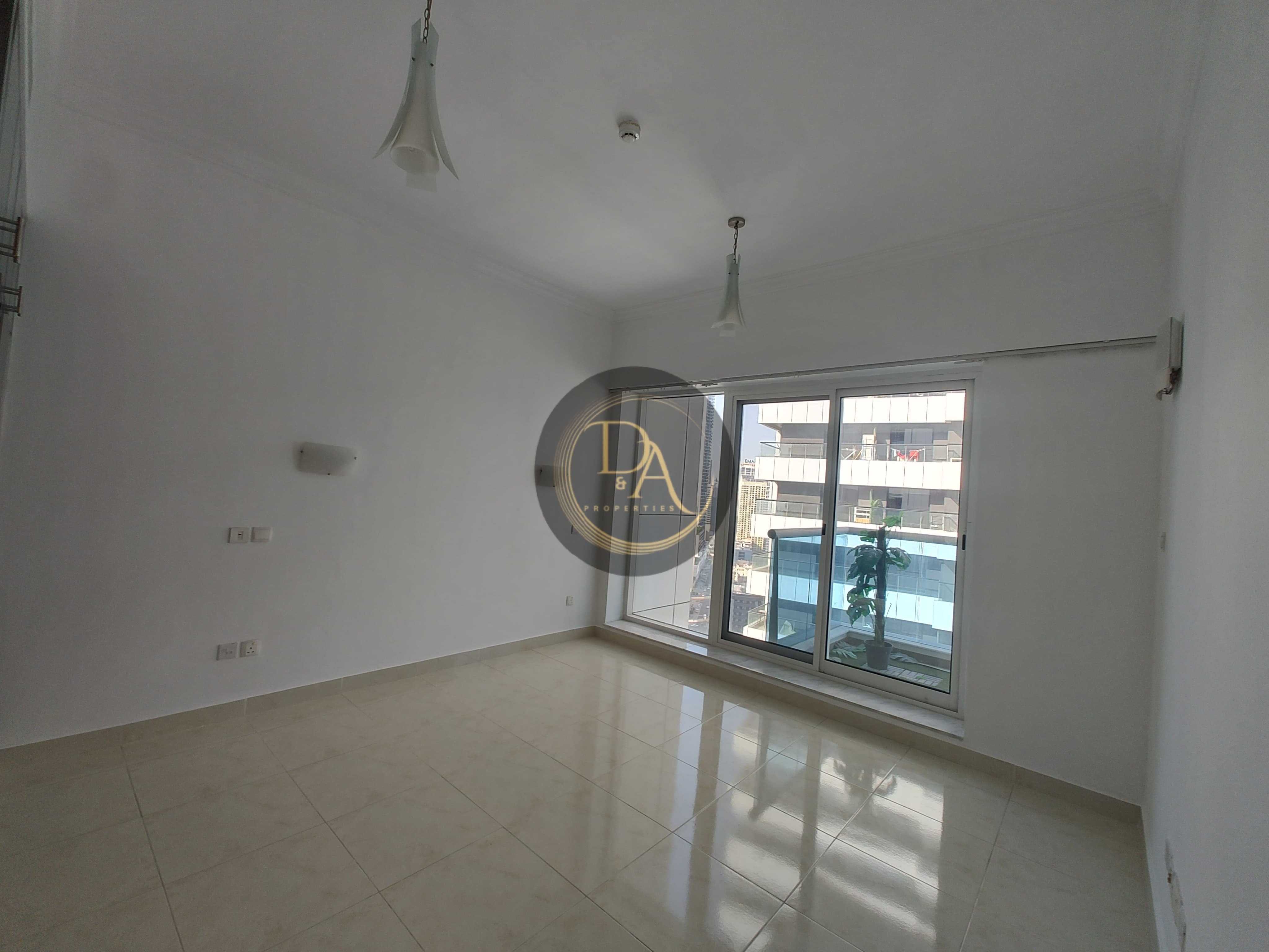 1 Bedroom Spacious | Unfurnished | Well Maintained | Vacant I Opal Tower Marina, Dubai Marina.