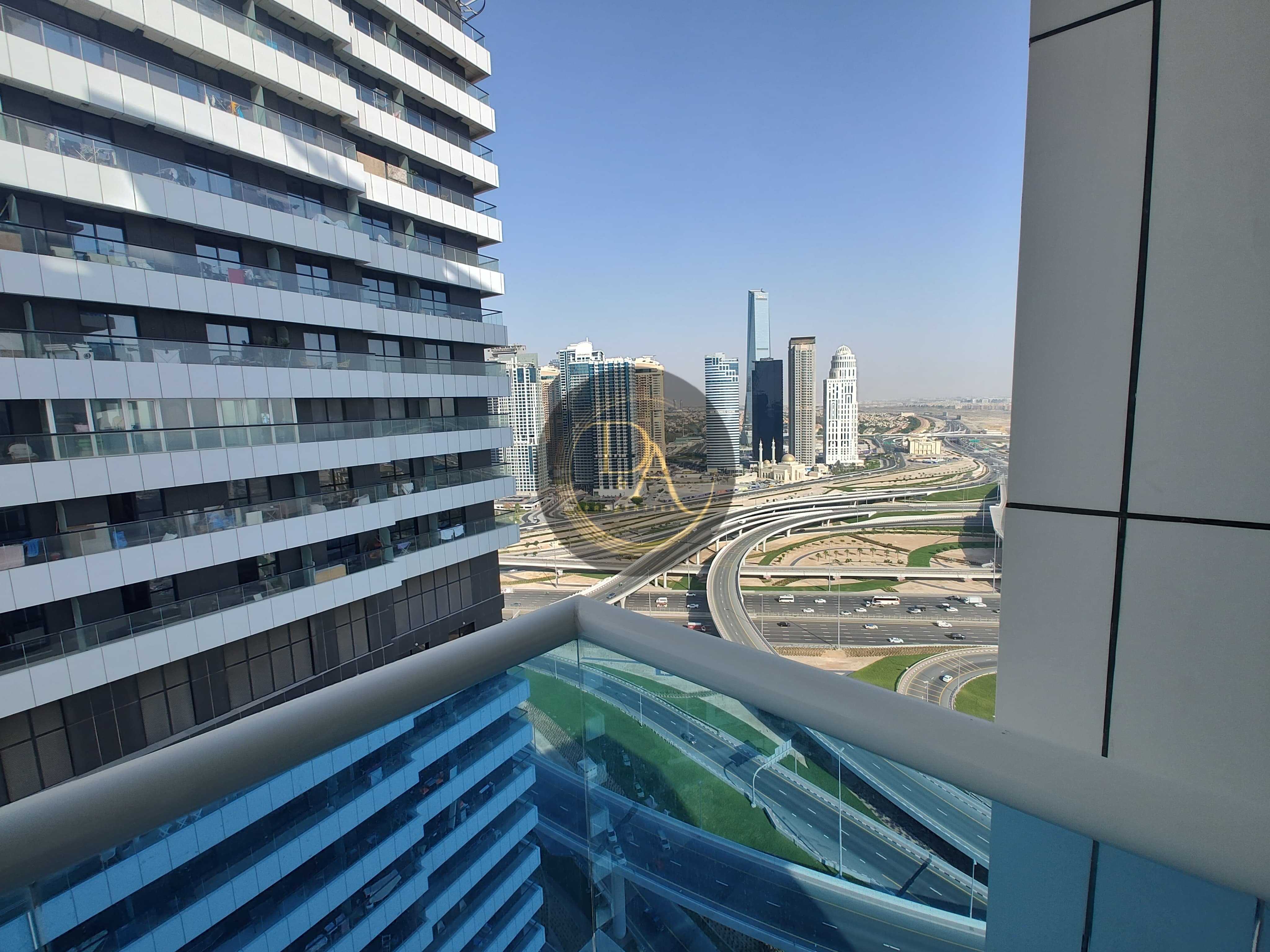 1 Bedroom Spacious | Unfurnished | Well Maintained | Vacant I Opal Tower Marina, Dubai Marina.