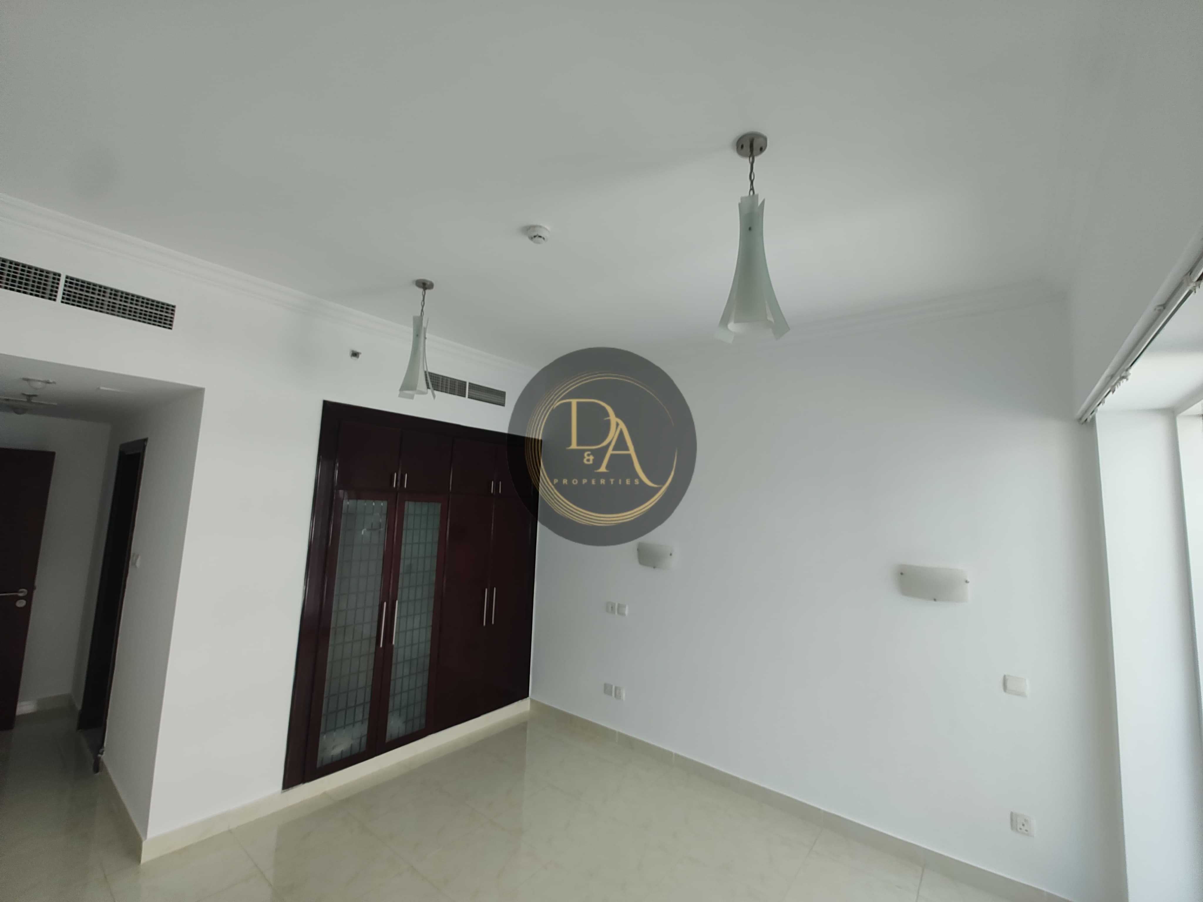 1 Bedroom Spacious | Unfurnished | Well Maintained | Vacant I Opal Tower Marina, Dubai Marina.