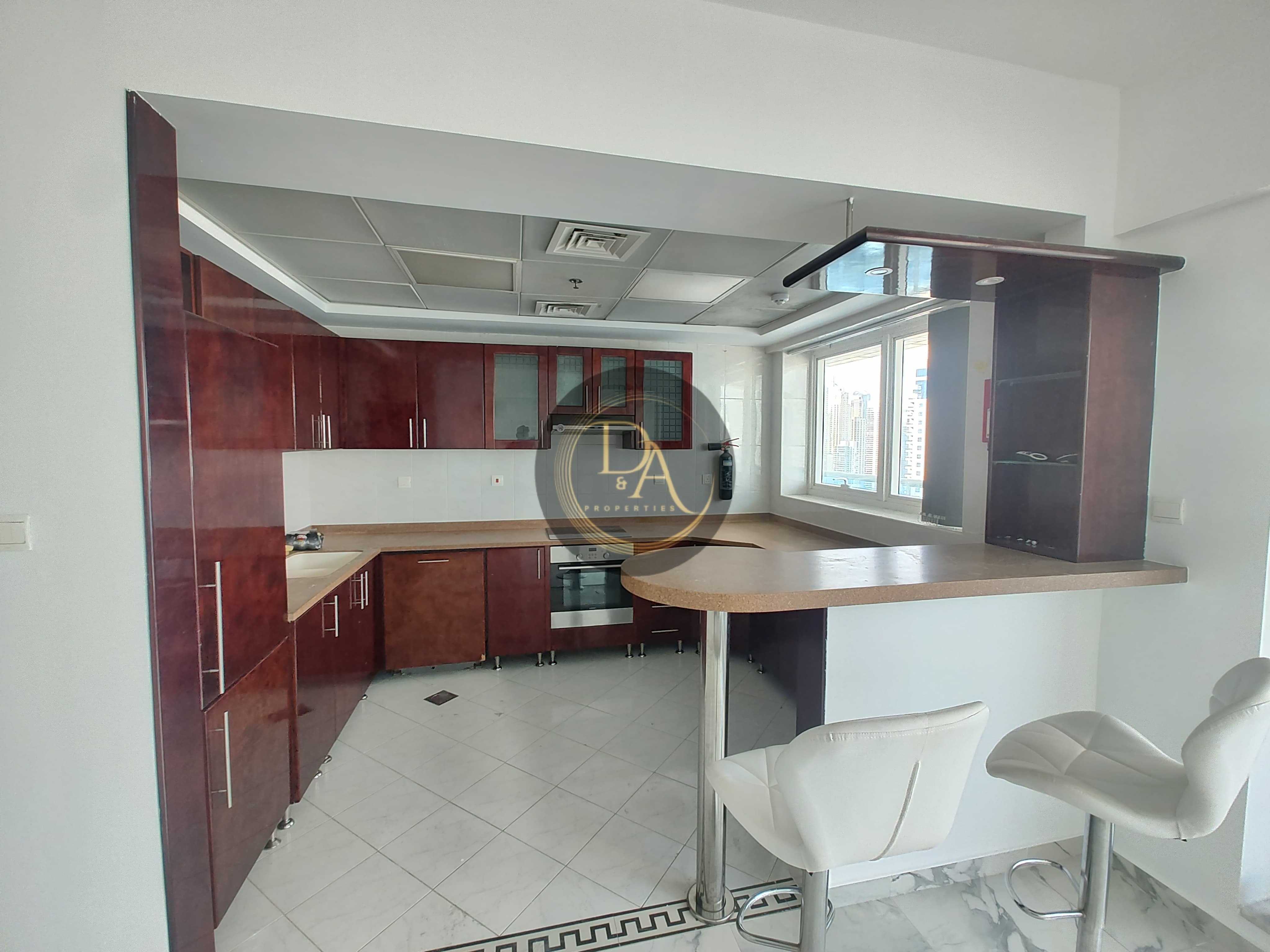 1 Bedroom Spacious | Unfurnished | Well Maintained | Vacant I Opal Tower Marina, Dubai Marina.