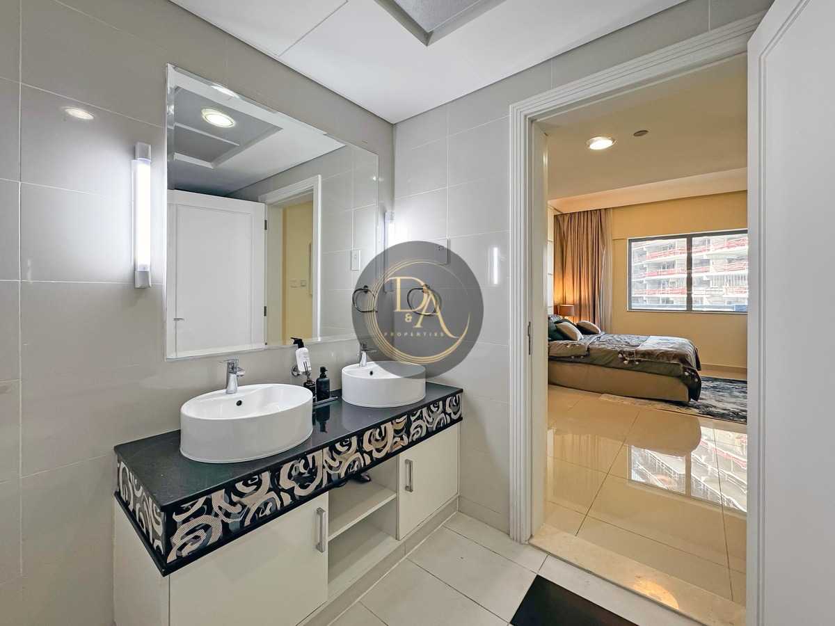 Luxurious 1 BHK | Fully Furnished | Burj Views | The Signature by DAMAC, Downtown