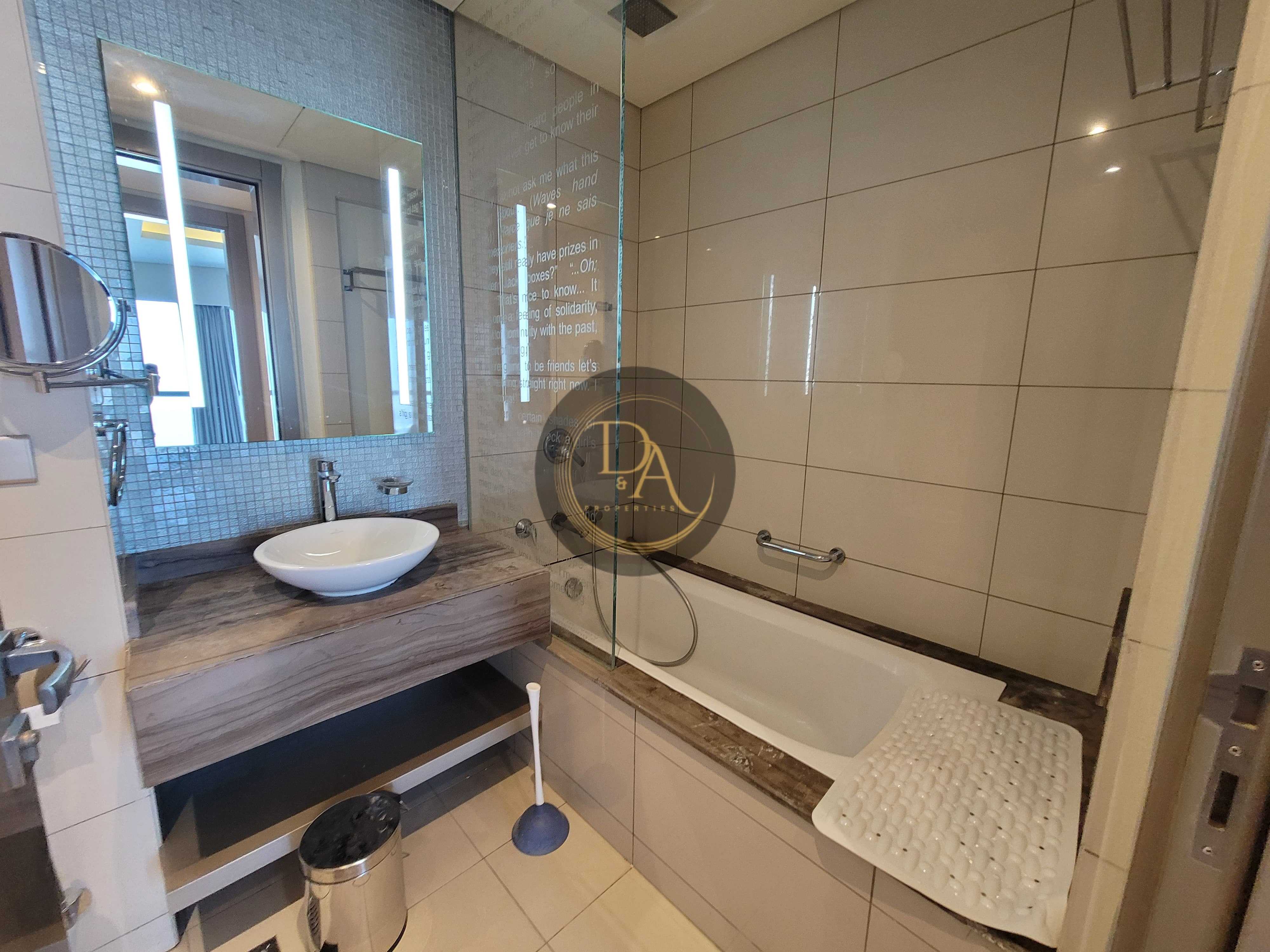 Hollywood-Inspired Luxury | Fully Furnished Hotel Apartment in DAMAC Paramount, Business Bay
