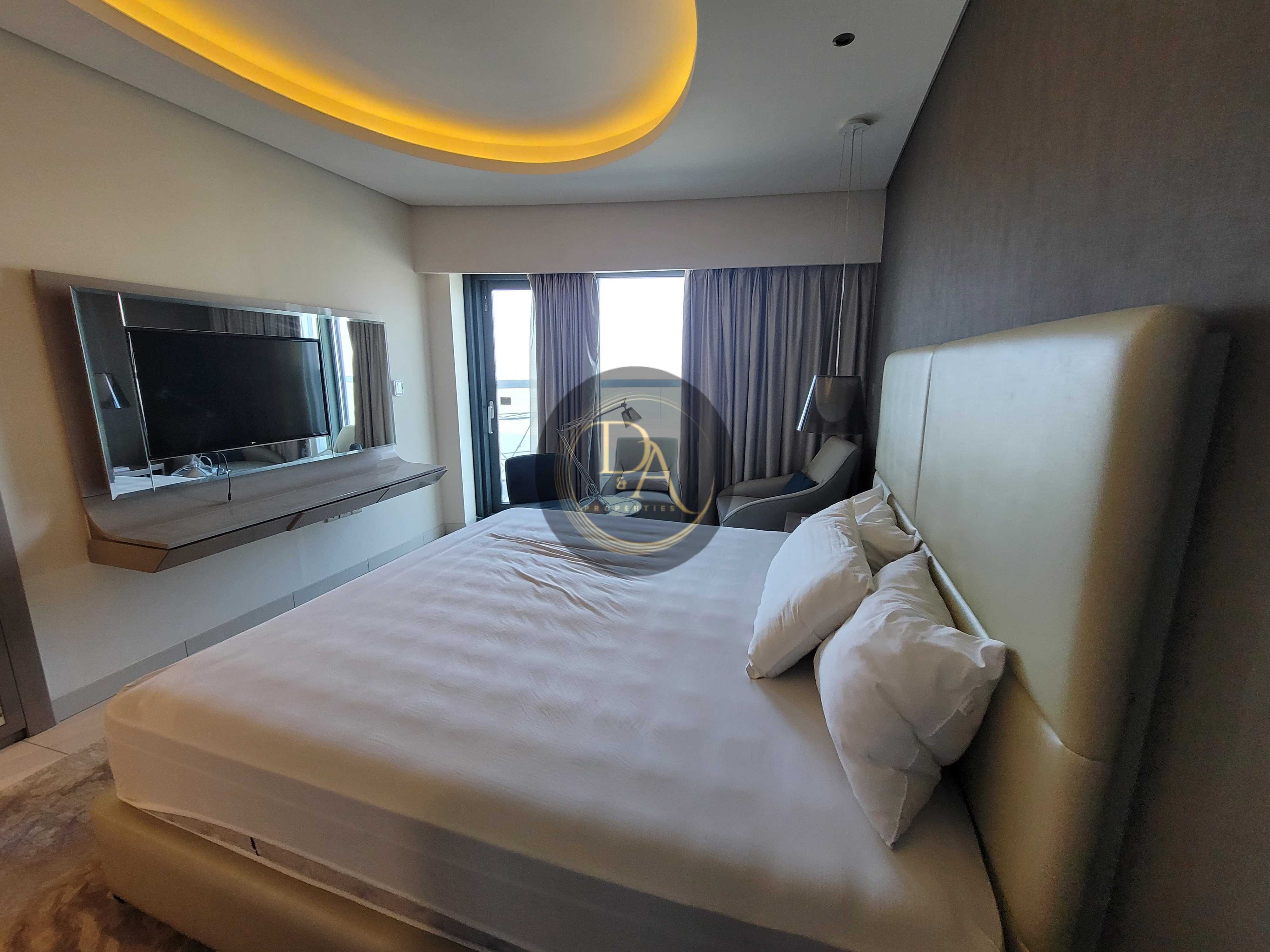 Hollywood-Inspired Luxury | Fully Furnished Hotel Apartment in DAMAC Paramount, Business Bay