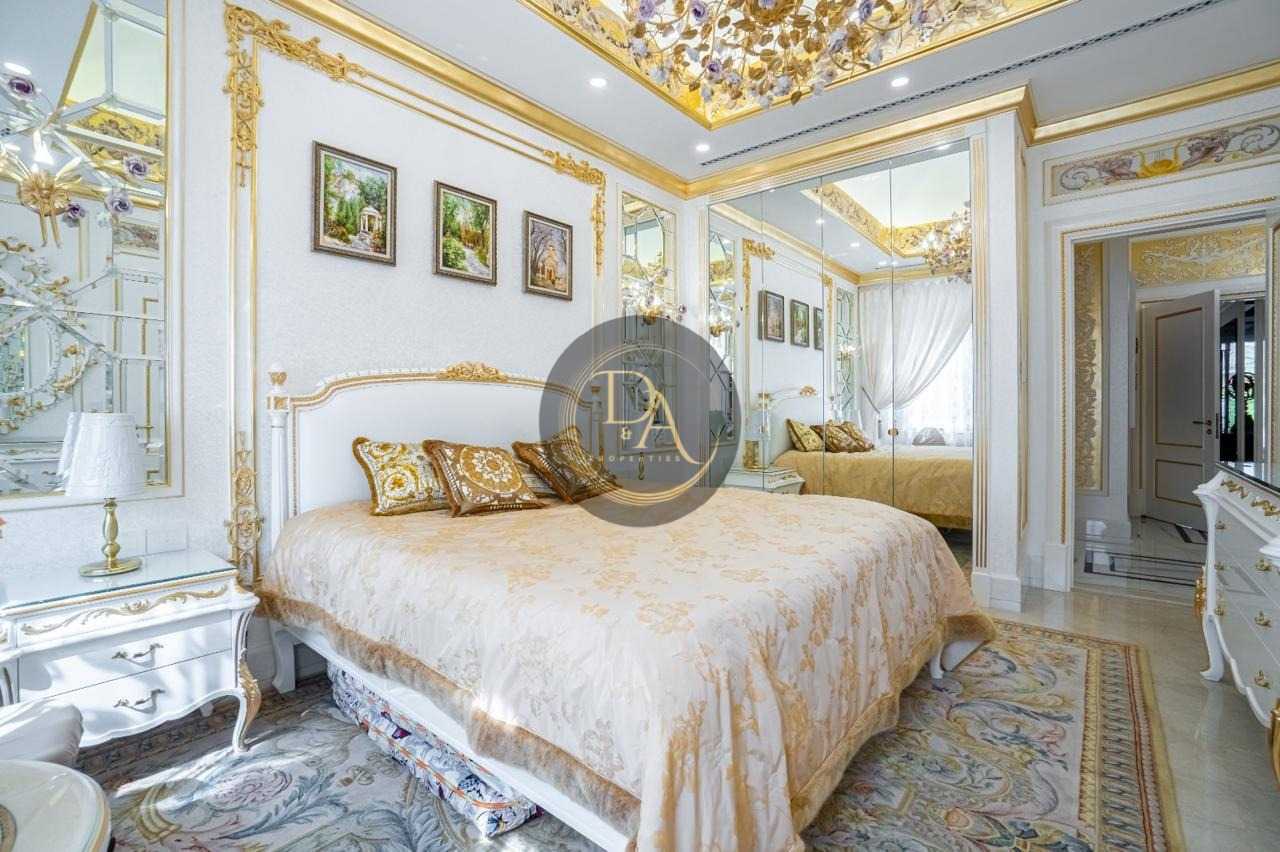 luxury villa for sale at palm jumeirah