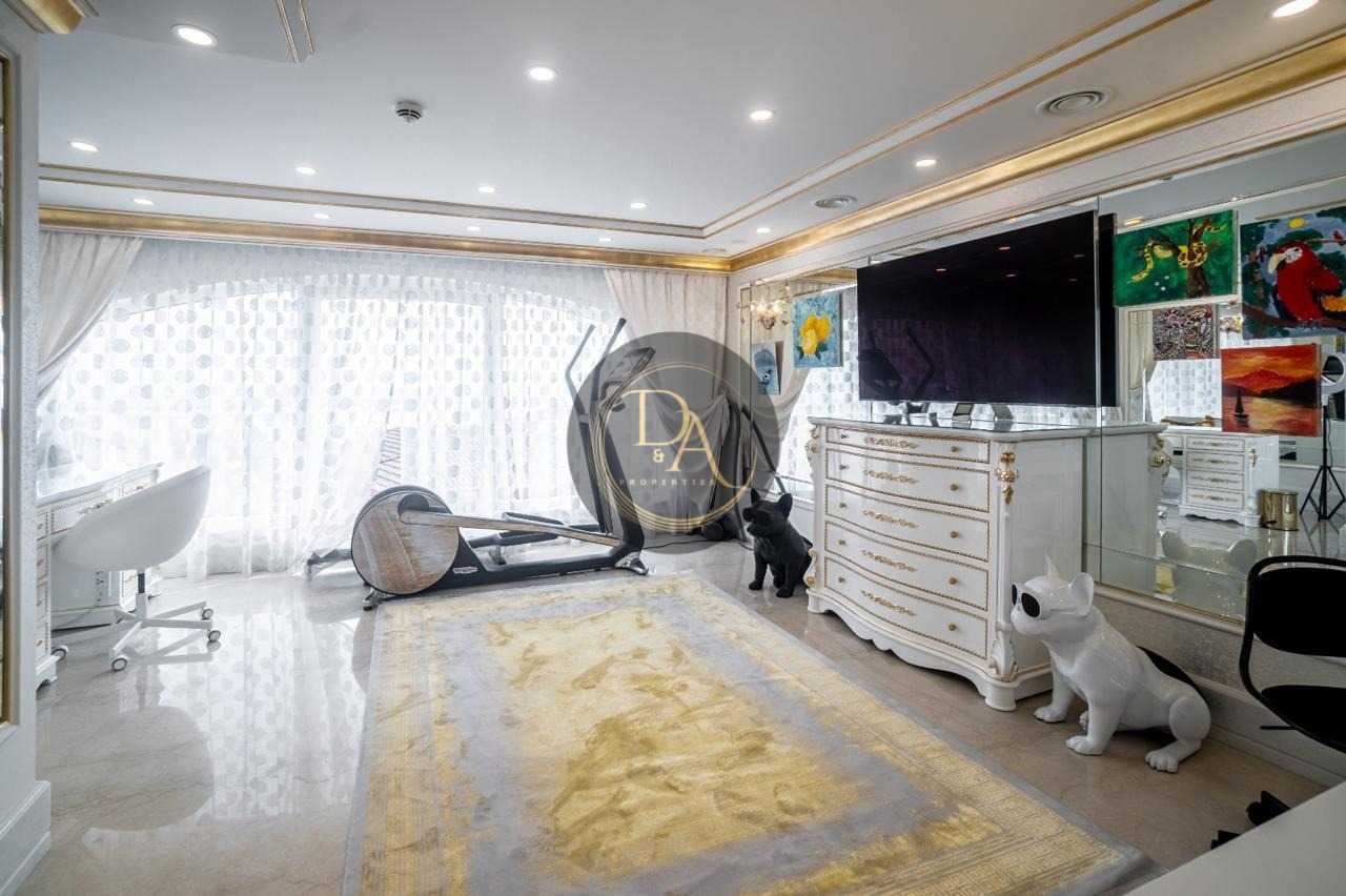 luxury villa for sale at palm jumeirah