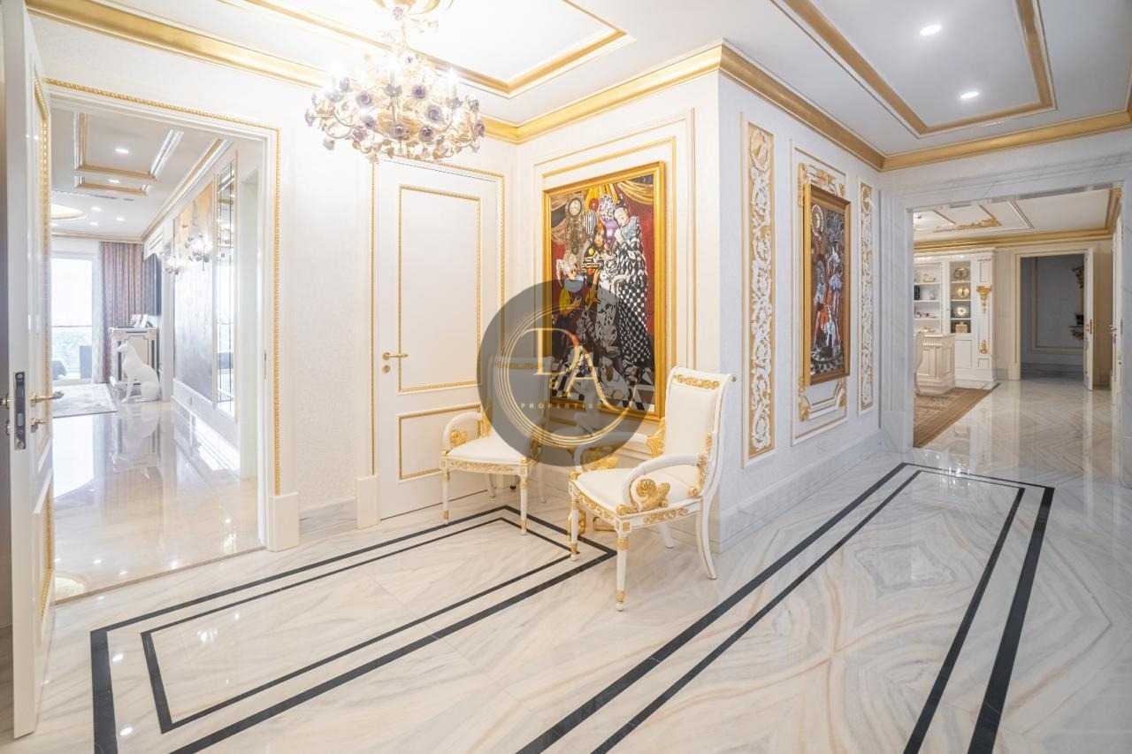 luxury villa for sale at palm jumeirah