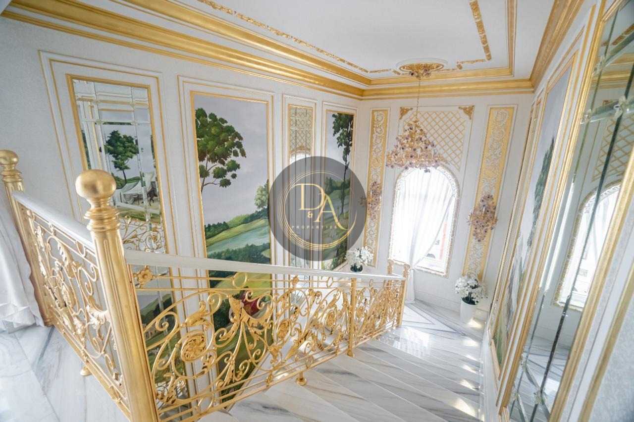 luxury villa for sale at palm jumeirah