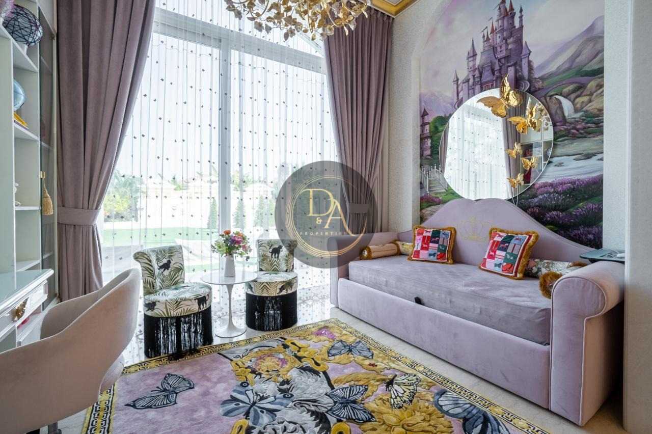 luxury villa for sale at palm jumeirah