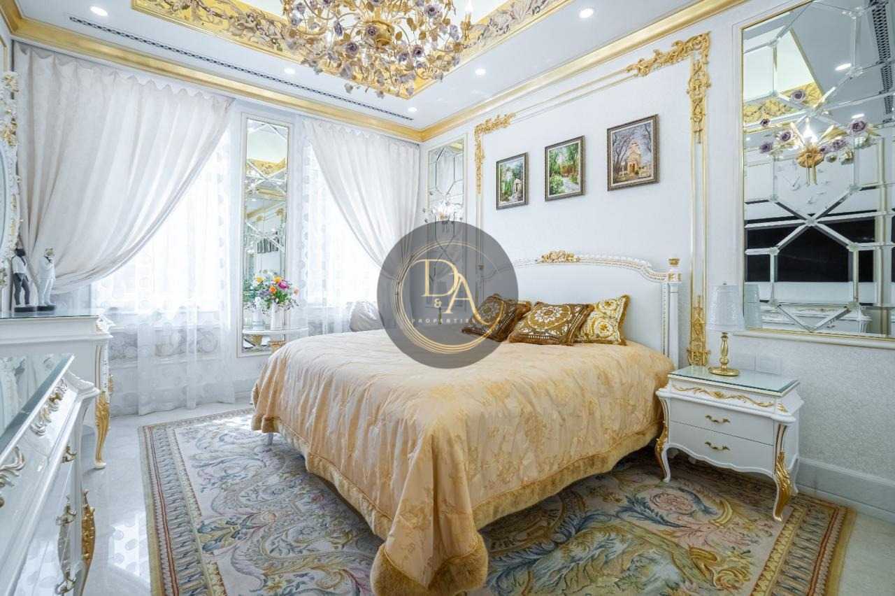 luxury villa for sale at palm jumeirah