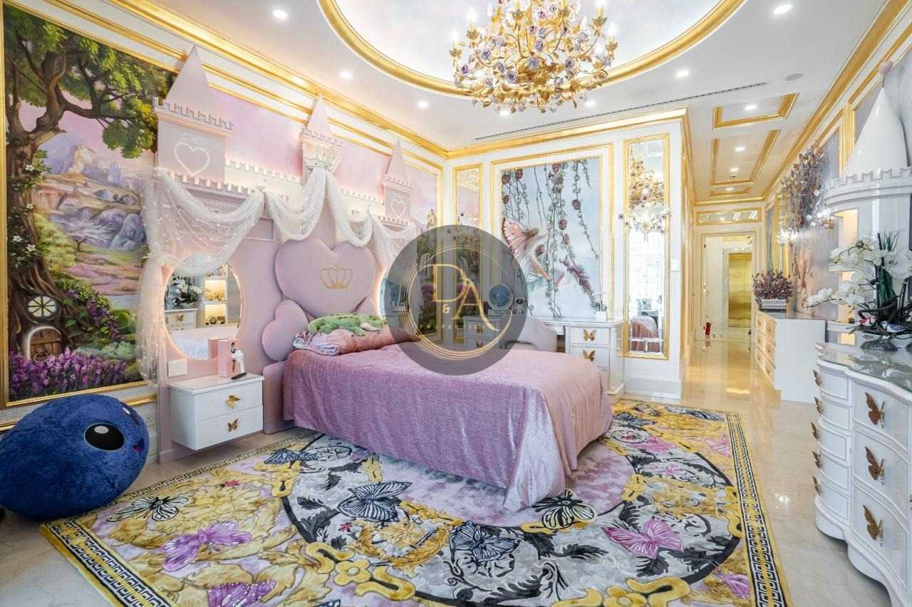 luxury villa for sale at palm jumeirah