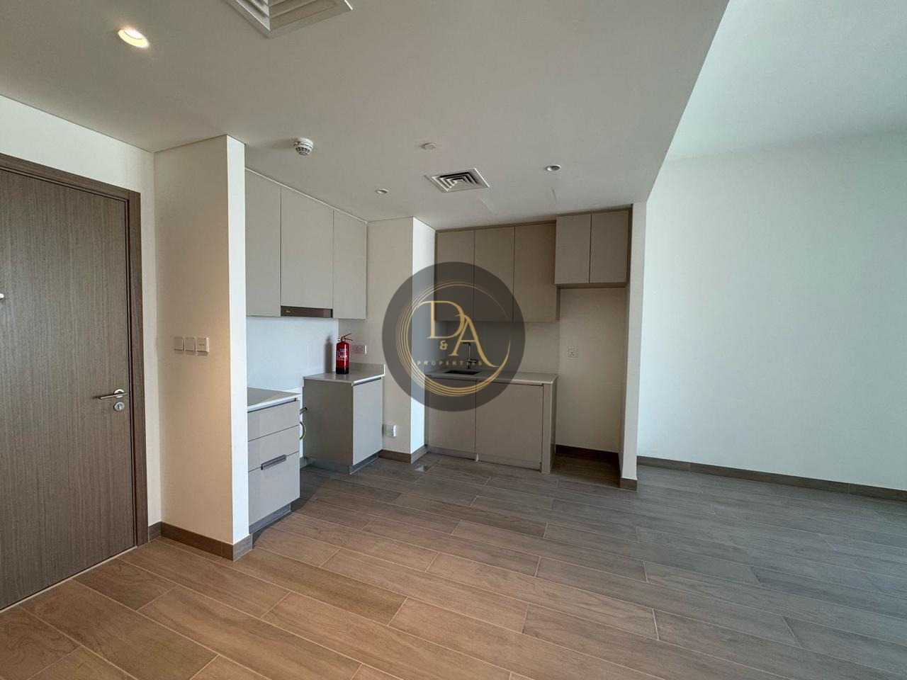 Brand New 1 BR Apartment / Chiller Free / Beach access