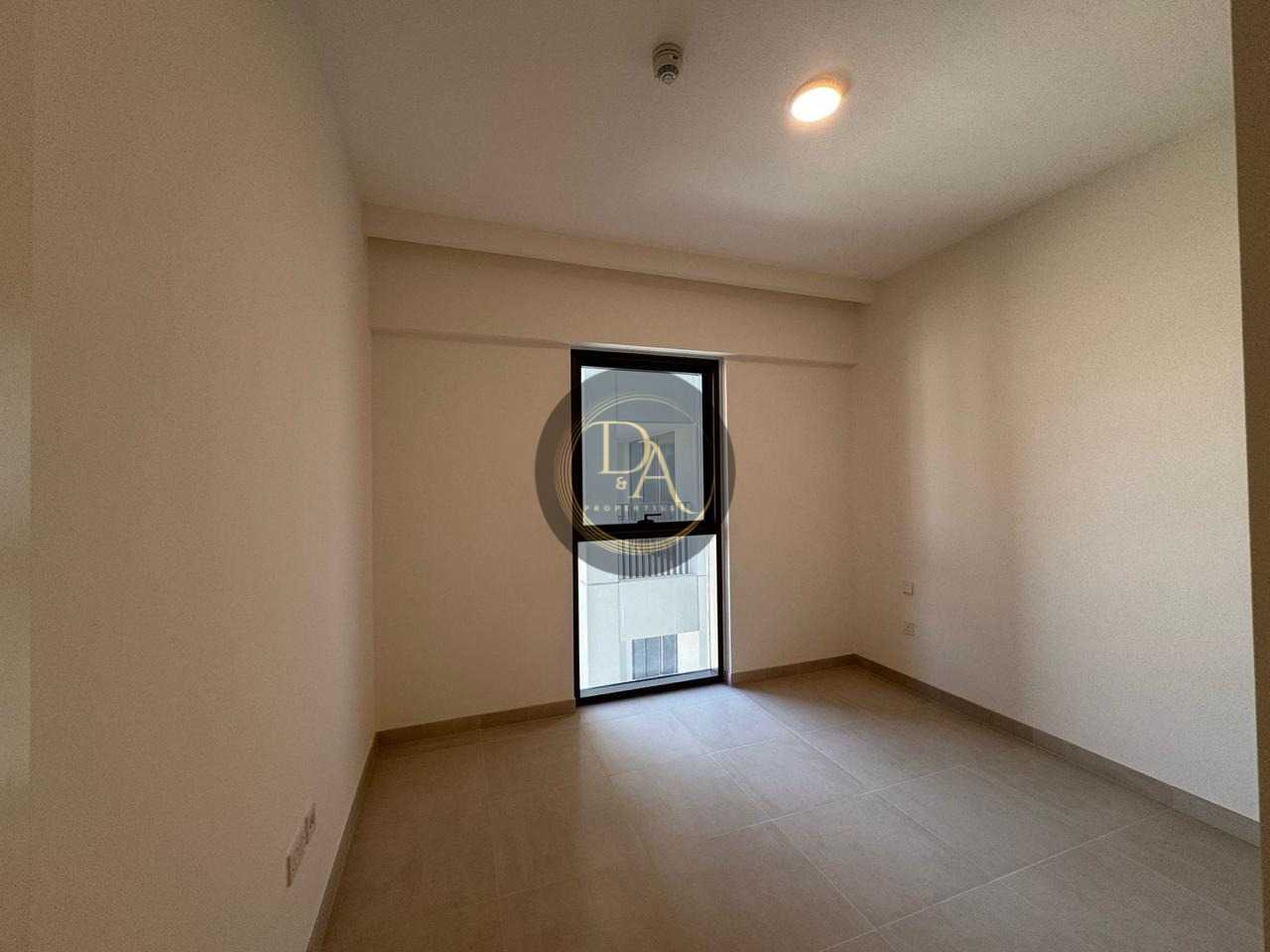 Brand New 1 BR Apartment / Chiller Free / Beach access