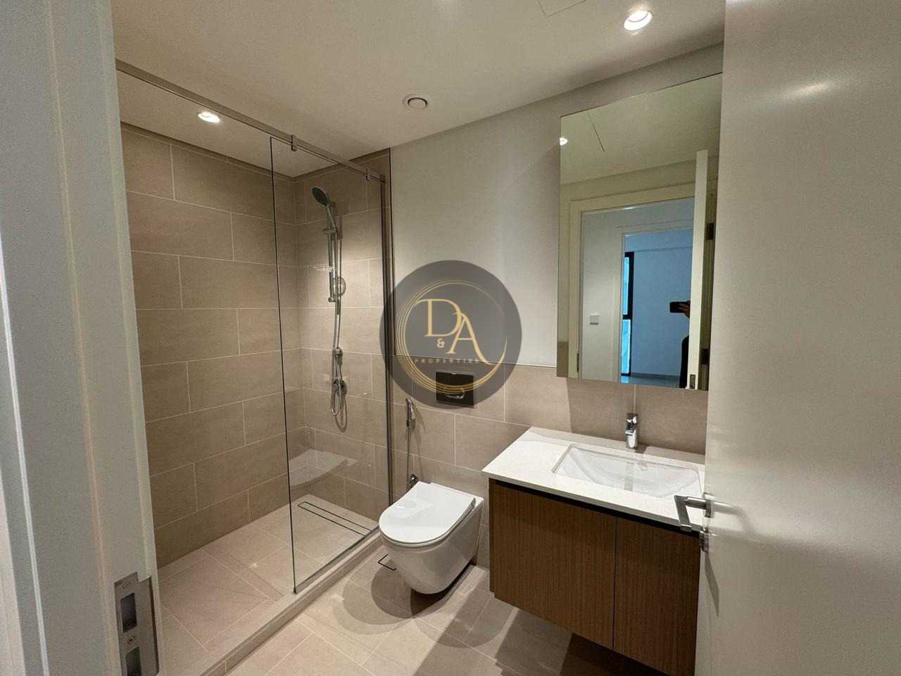 Brand New 1 BR Apartment / Chiller Free / Beach access