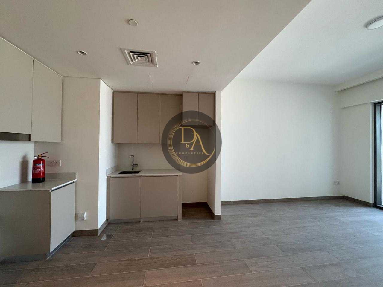 Brand New 1 BR Apartment / Chiller Free / Beach access