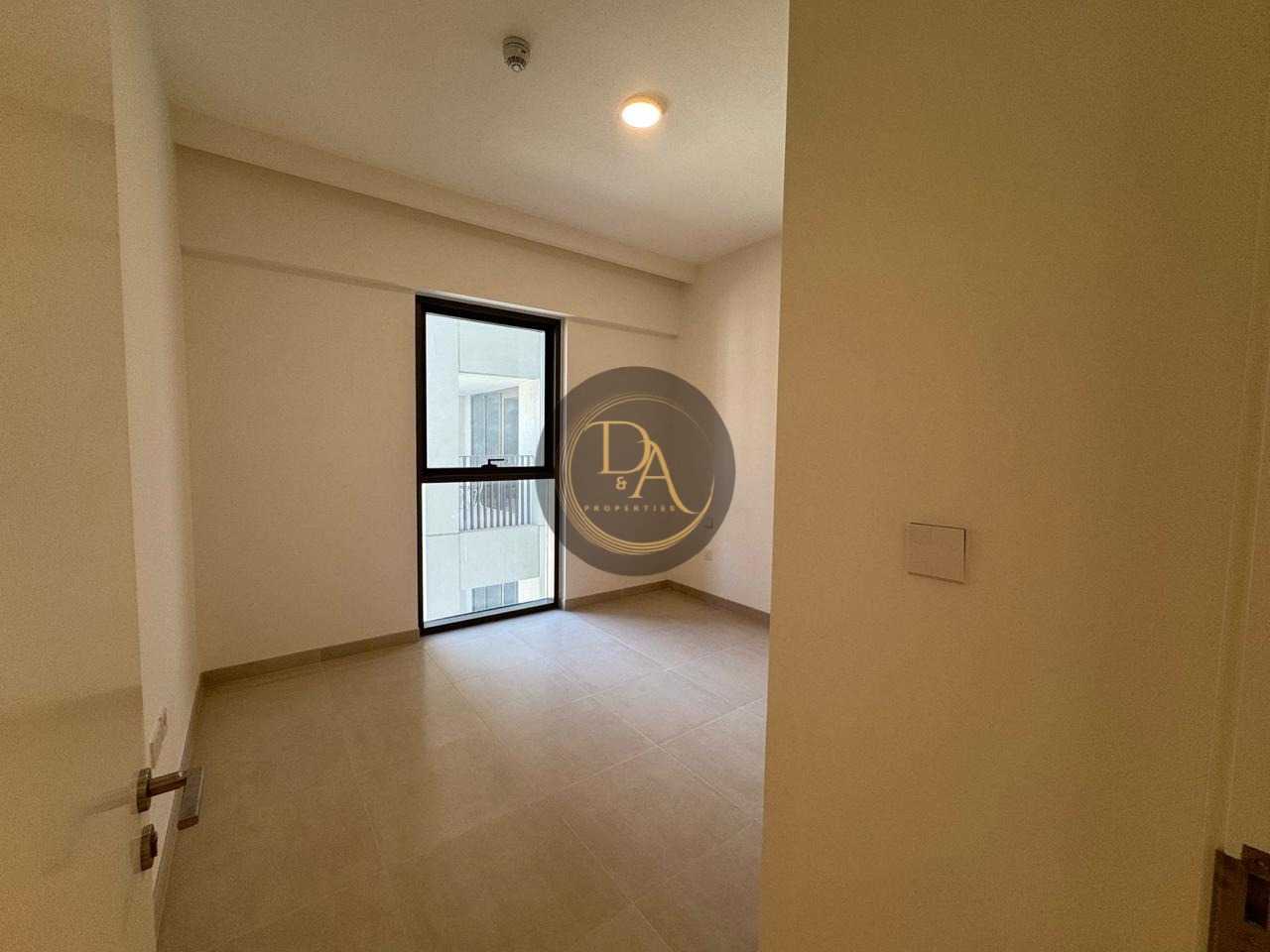 Brand New 1 BR Apartment / Chiller Free / Beach access