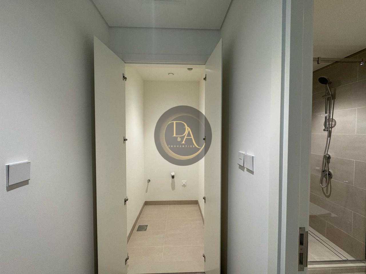 Brand New 1 BR Apartment / Chiller Free / Beach access