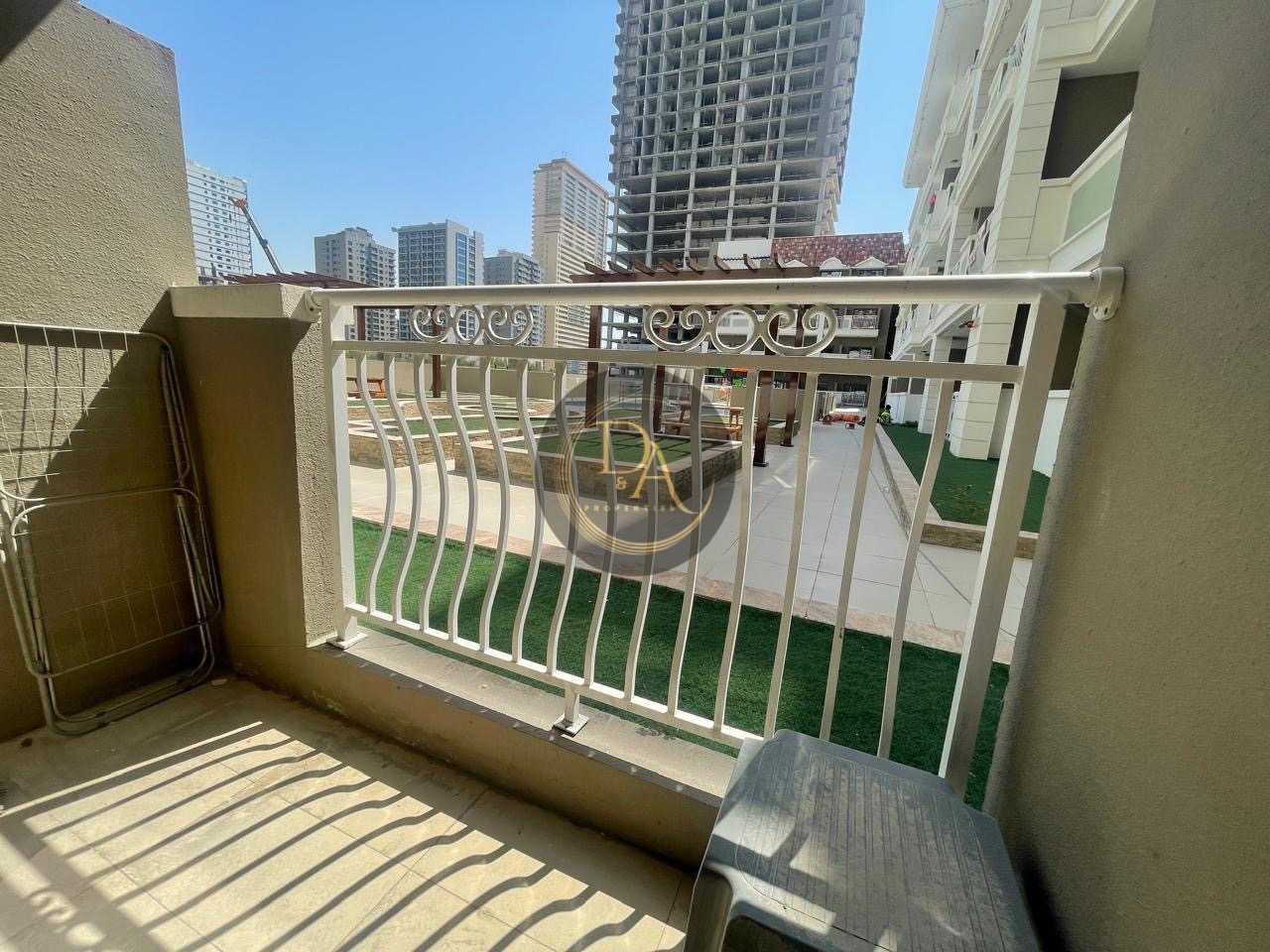 SPACIOUS STUDIO AVAILABLE FOR RENT IN LAYA MANSION JVC