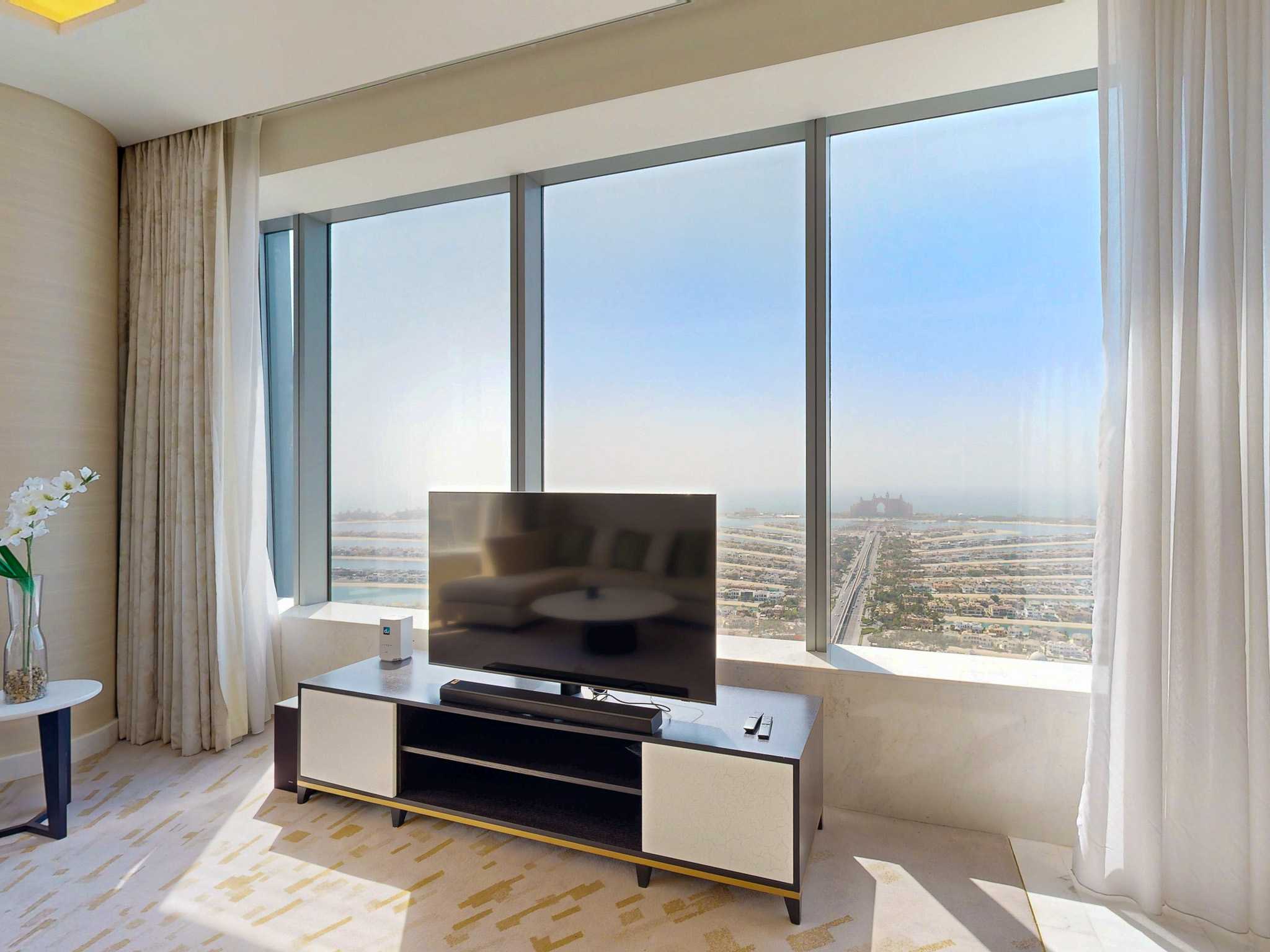 Furnished 1BR | Palm Views | High Floor | Ready