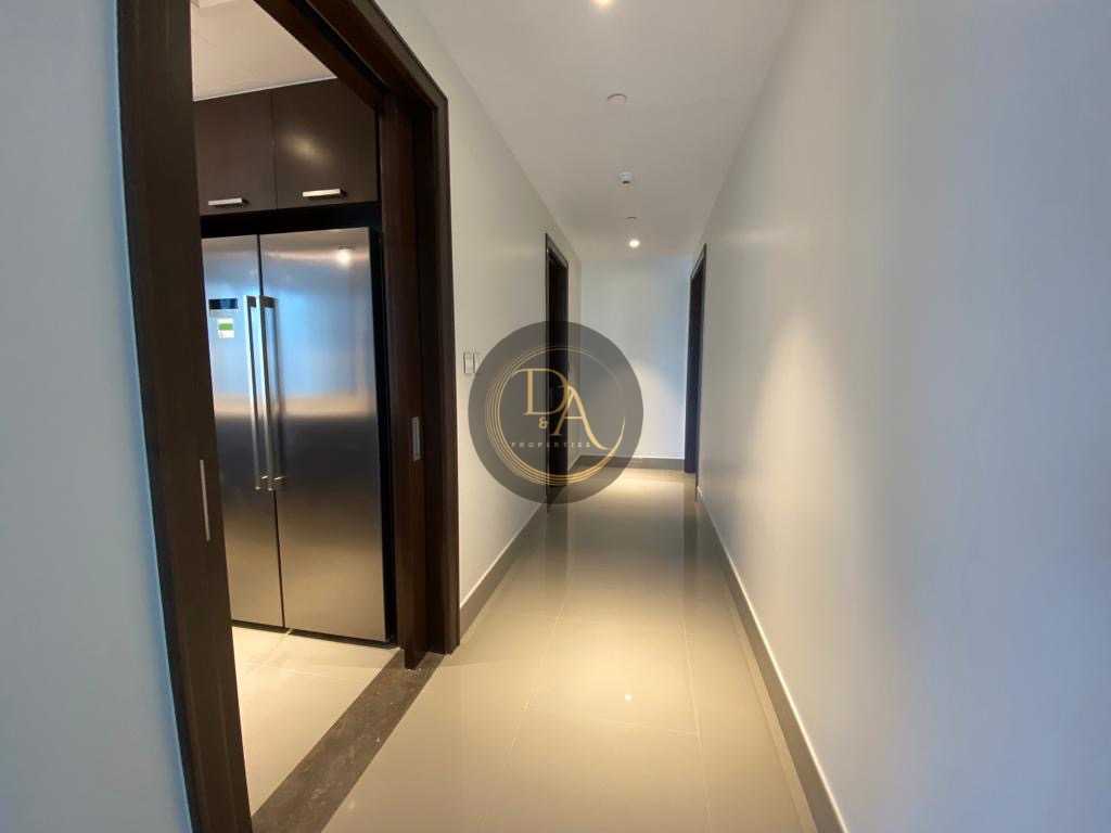 2BEDROOM UNFURNISHED APRT IS AAVAIBLE FOR RENT IN OPERA GRAND DOWNTOWN