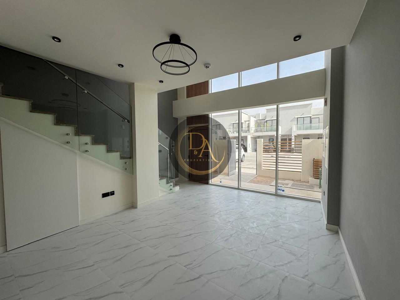 Specious Villa For Rent Rukan 3I Dubai Land