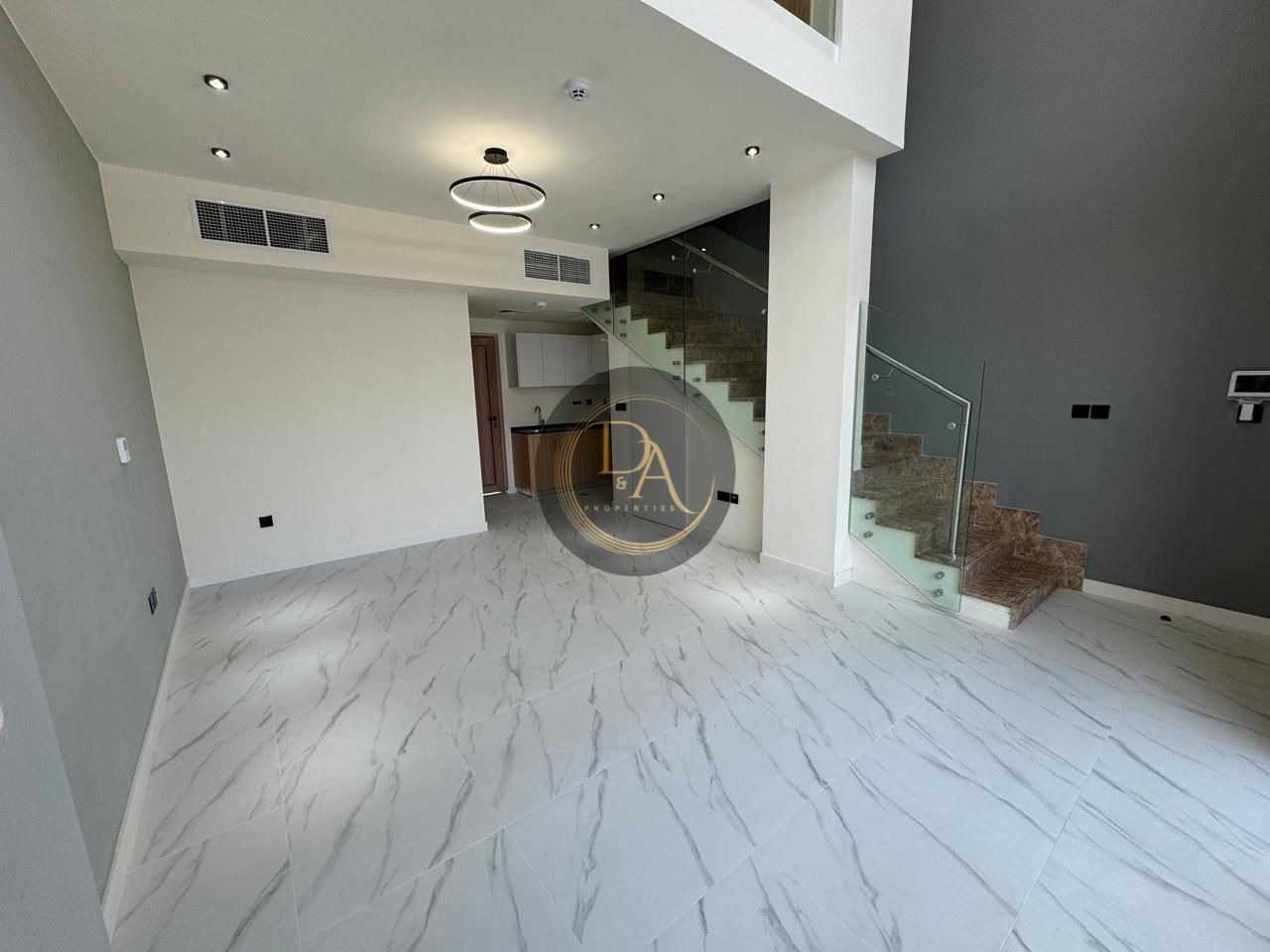 Specious Villa For Rent Rukan 3I Dubai Land