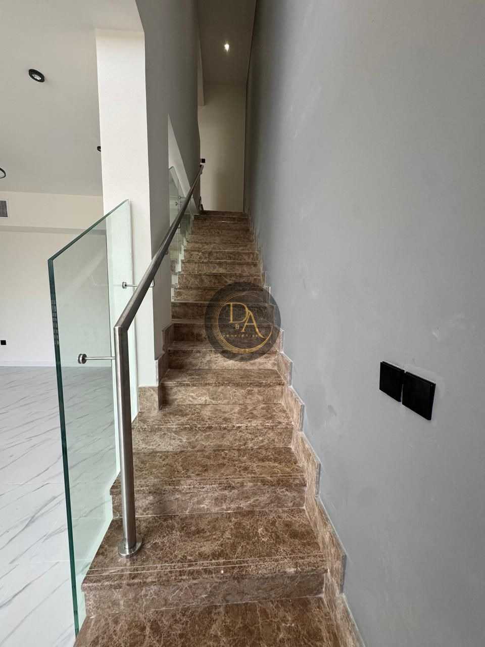 Specious Villa For Rent Rukan 3I Dubai Land