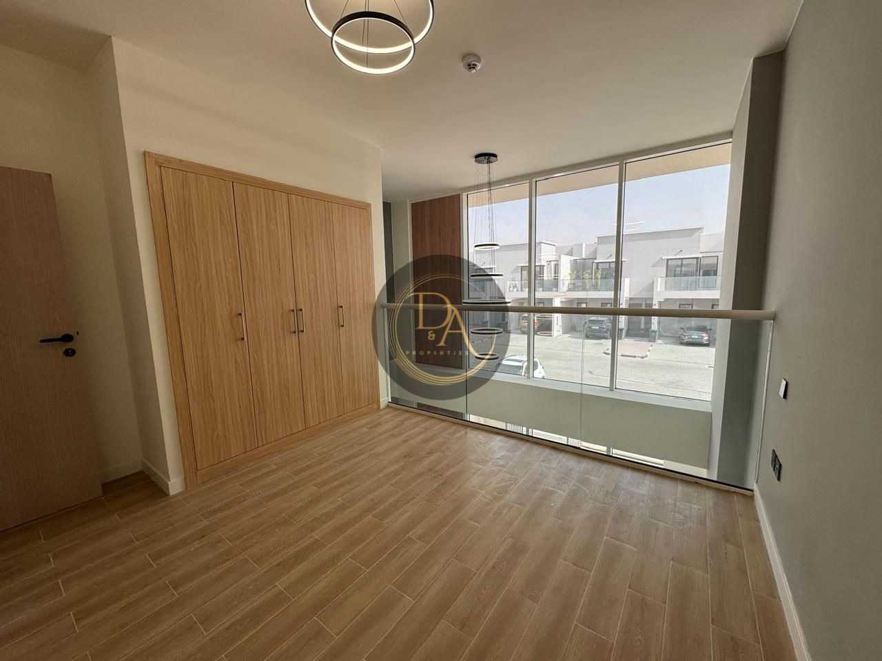 Specious Villa For Rent Rukan 3I Dubai Land
