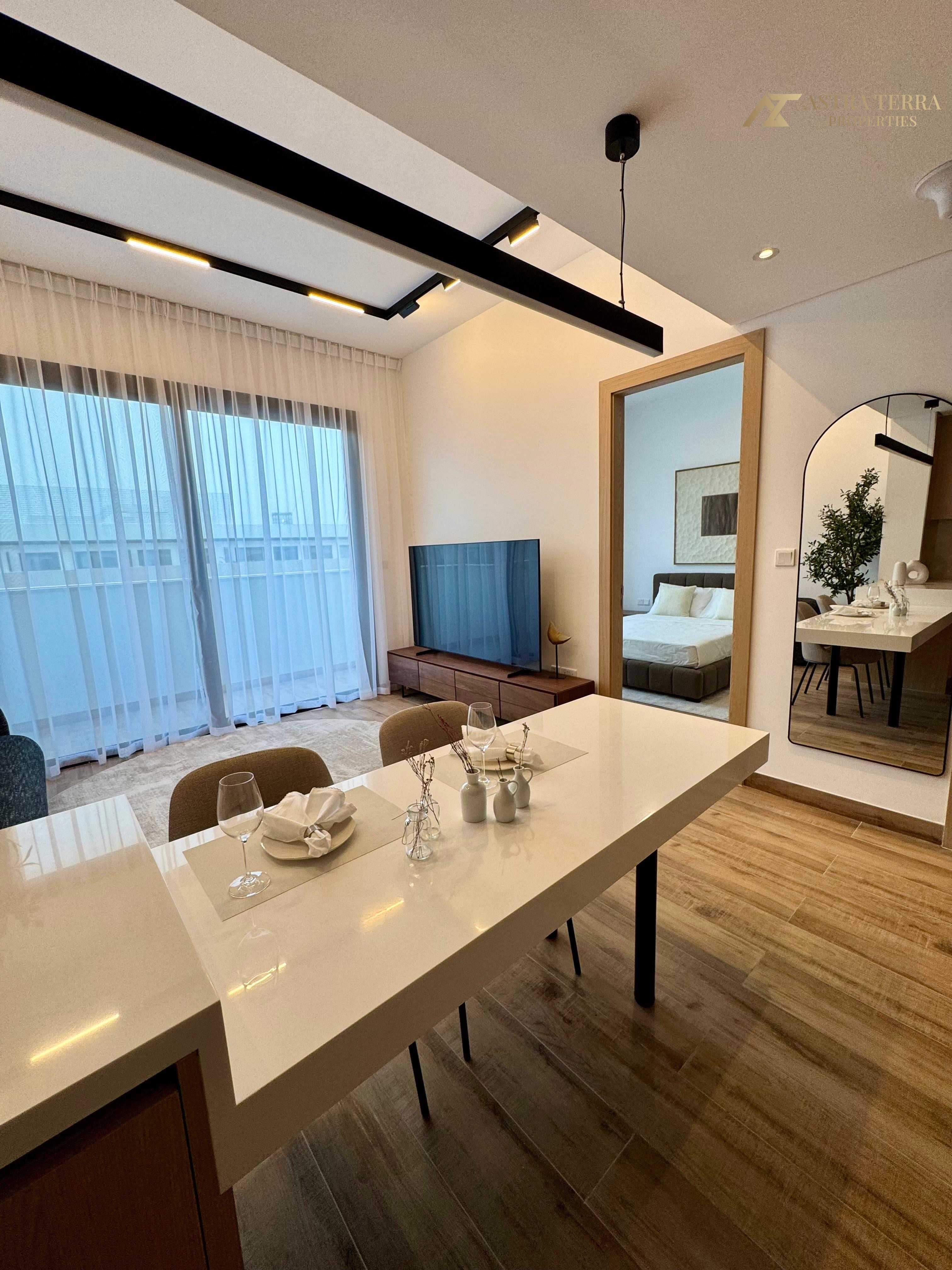 OAKLEY SQUARE RESIDENCES- POCKET LISTING