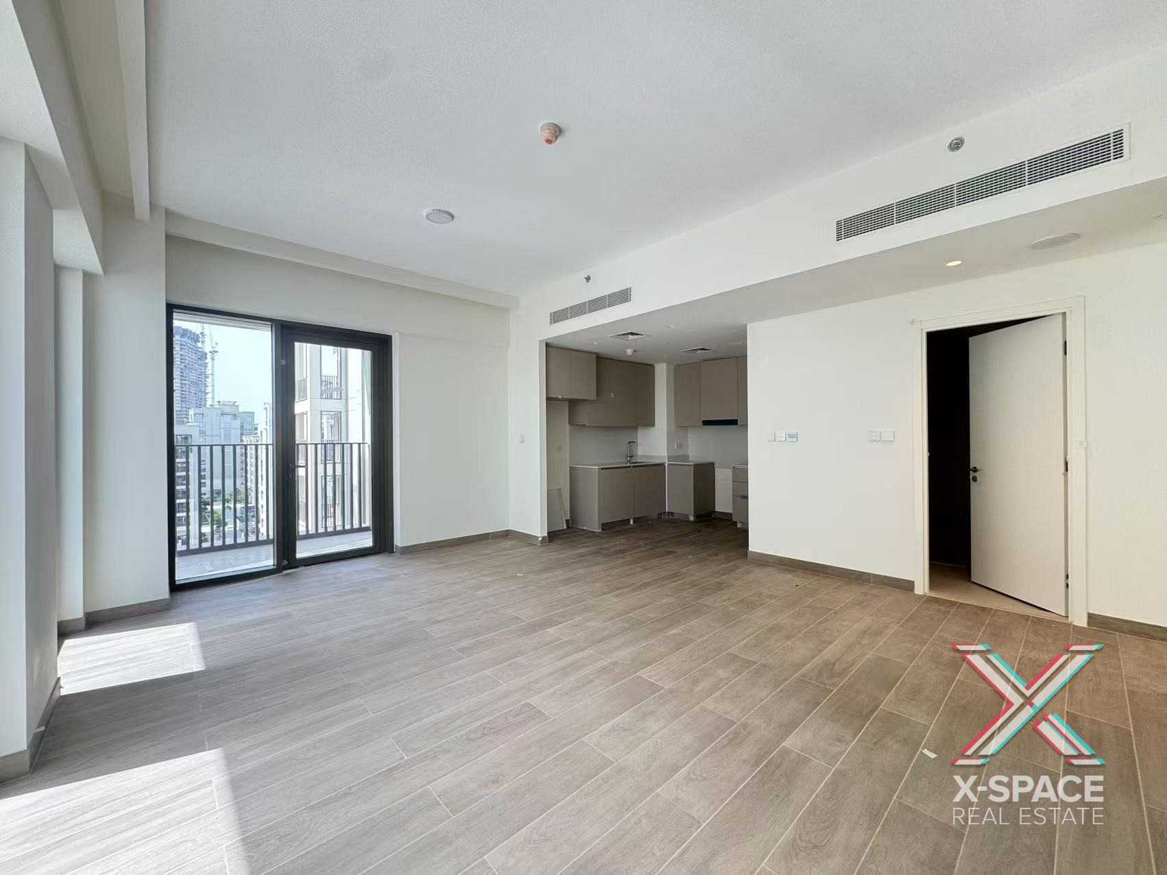 EXCLUSIVE | CREEK TOWER VIEW | HIGH FLOOR